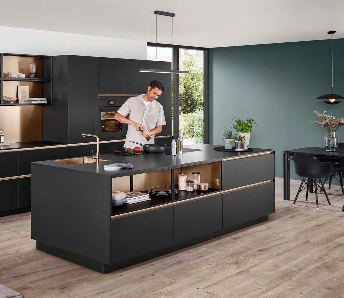 Cocina de diseño en negro con isla, Riviera Maya